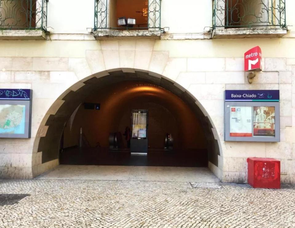 Pombalino Design Apartment Em Baixachiado Lisbon Luaran gambar